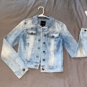 Light wash Jessica Simpson jean jacket!